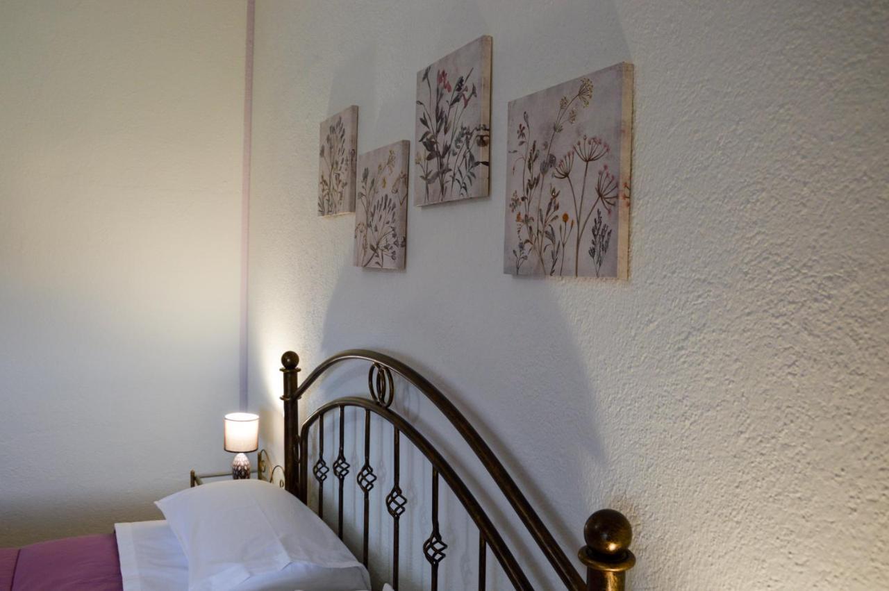 B&B La Genziana Fonni Exteriör bild